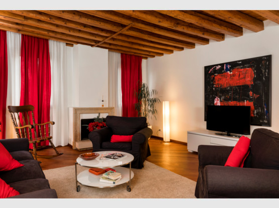 Gay accommodation in venice - Porn pictures Hormone transsexual